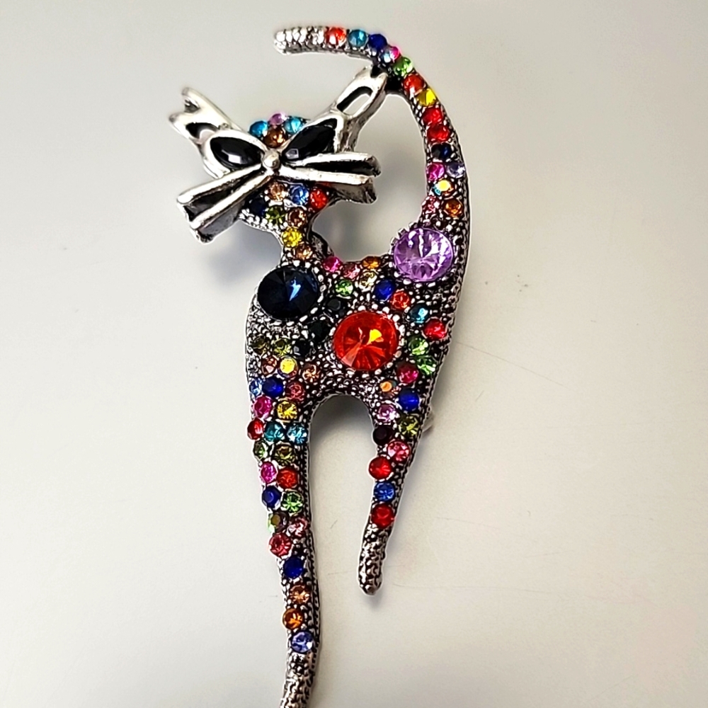 Cat Brooch Necklace Combo   LOADED WITH SIMULATED GEMS